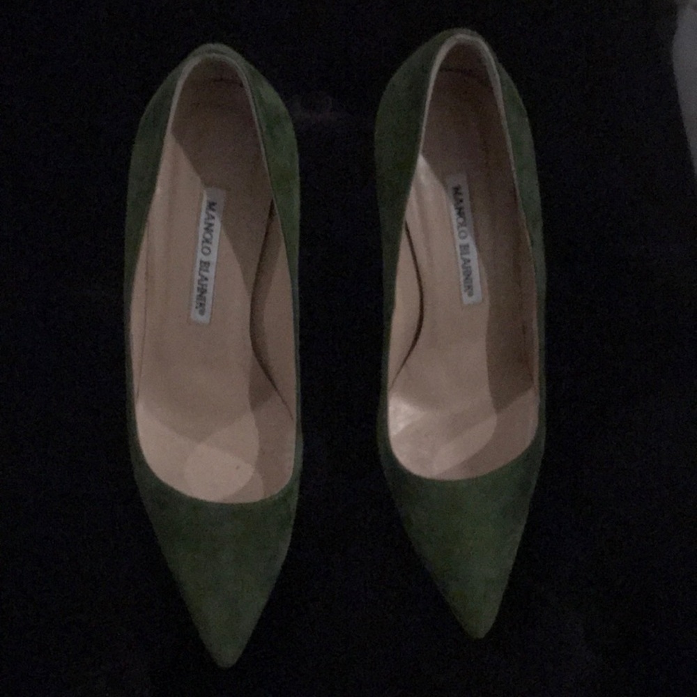 Manolo Blahnik pumps